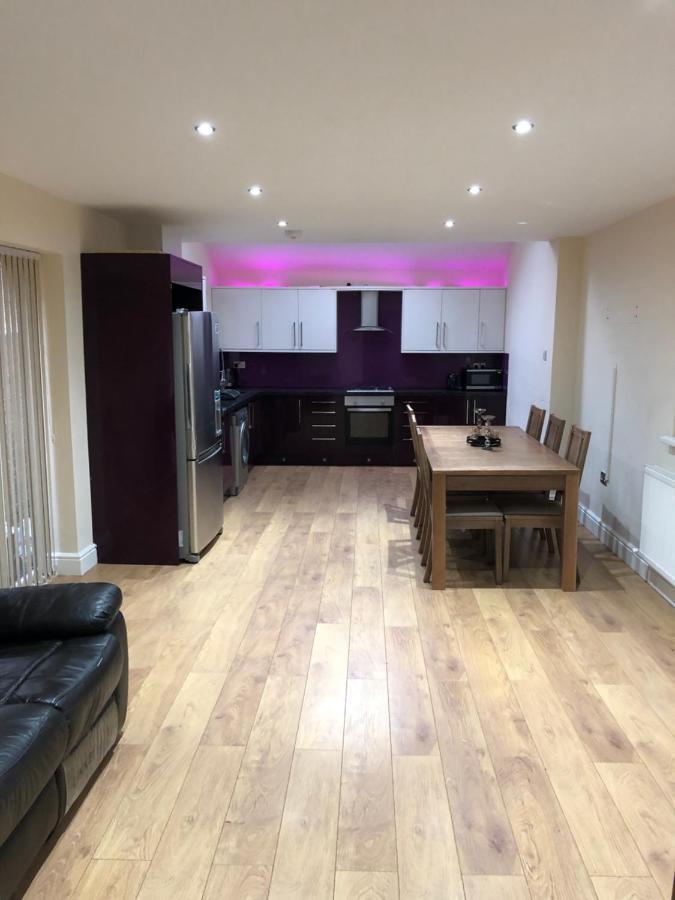 Big Room Rusholme With Tv And Private Bathroom-Parking&Wifi Manchester Exterior foto